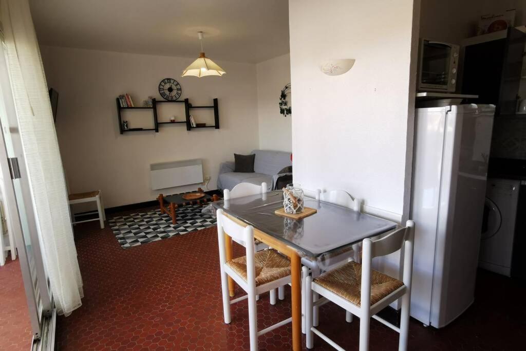 Appartement Soleil Levant - Acces Direct Plage - Terrasse - Une Chambre - Proche Commerces Le Barcares Exterior photo